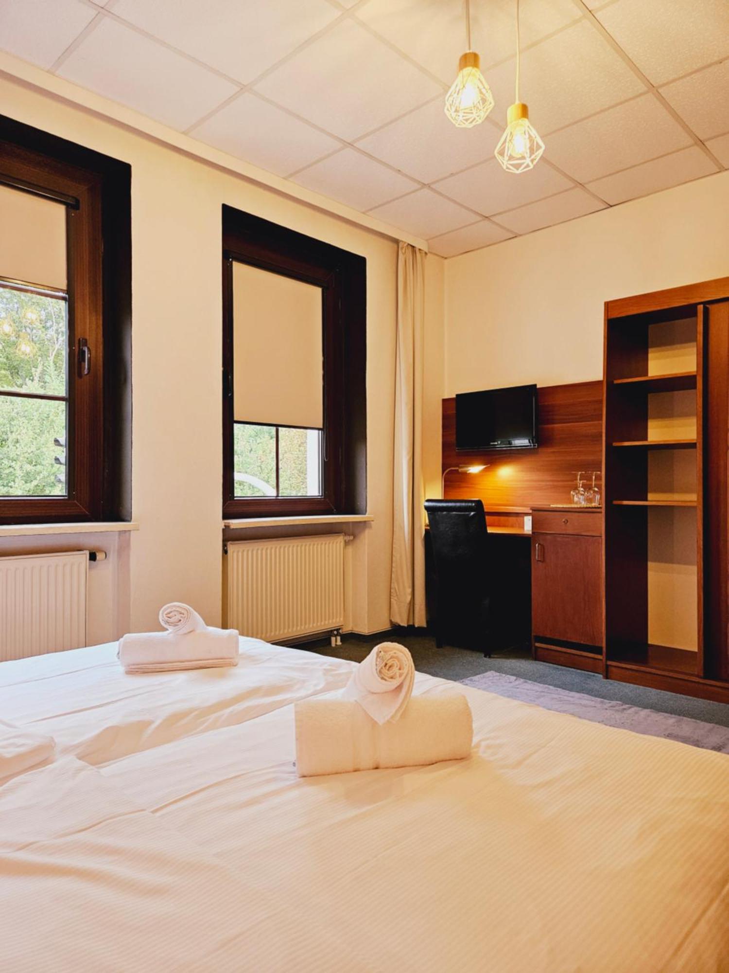 Ikura Hotel Self-Check-In Lutherstadt Eisleben Dış mekan fotoğraf
