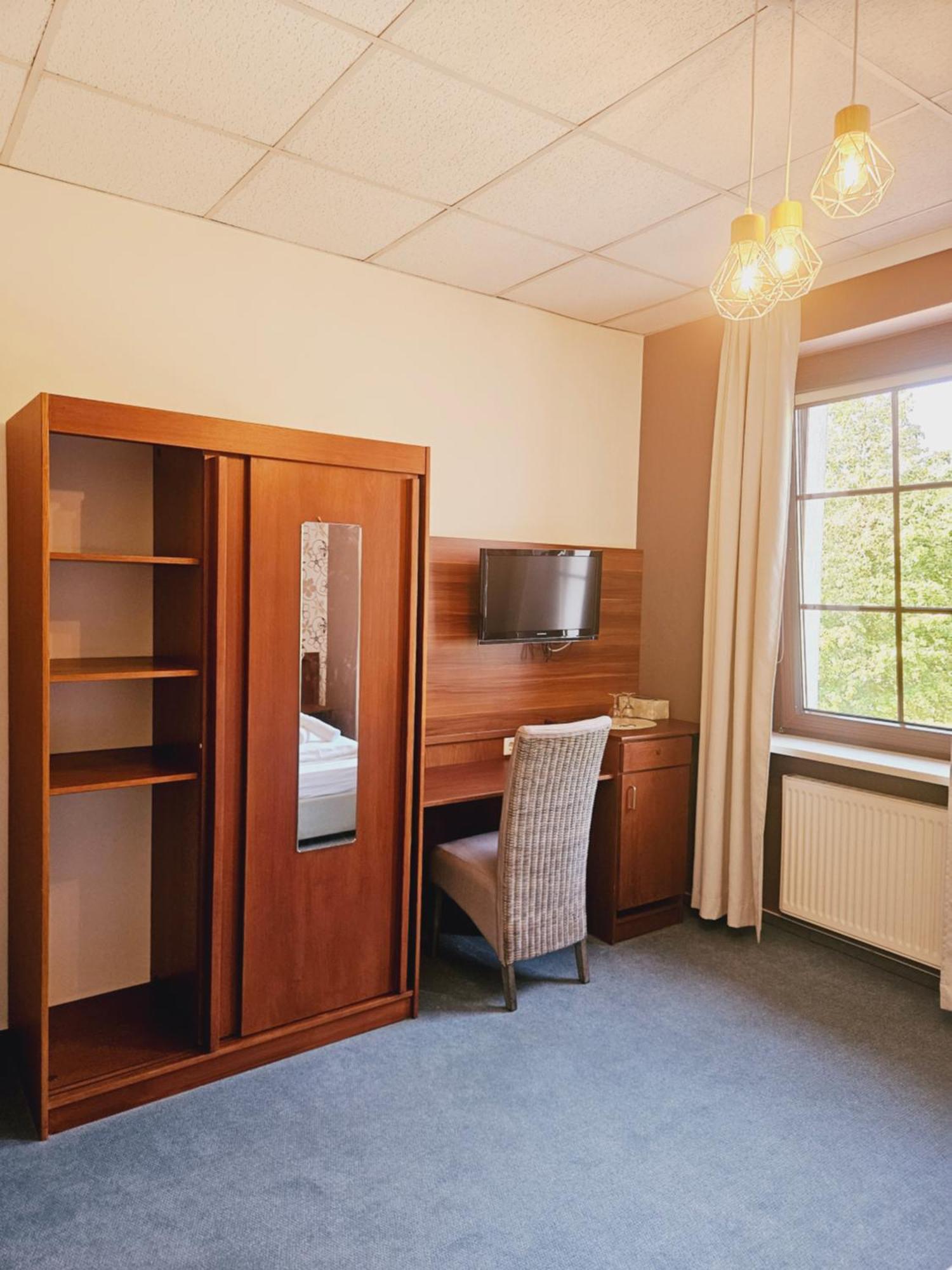 Ikura Hotel Self-Check-In Lutherstadt Eisleben Dış mekan fotoğraf