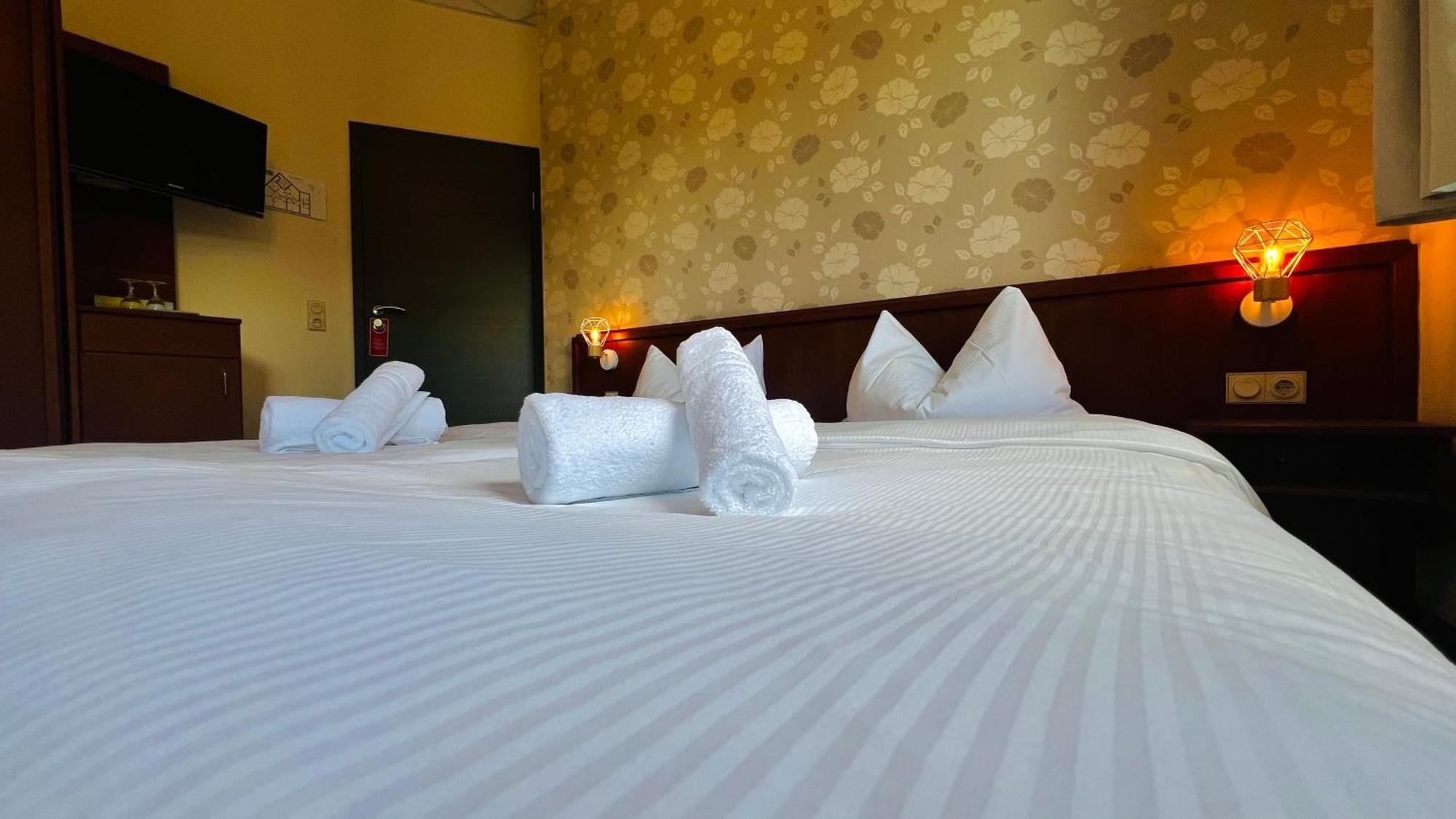 Ikura Hotel Self-Check-In Lutherstadt Eisleben Dış mekan fotoğraf